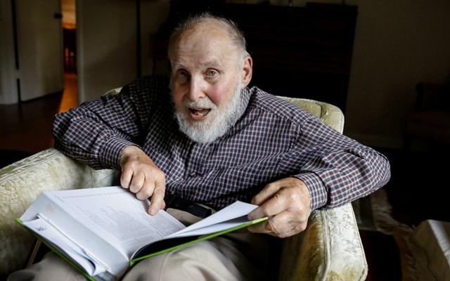 96歲美國學者亞希金（Arthur Ashkin）成為最年長的諾貝爾獎得主。(互聯網)