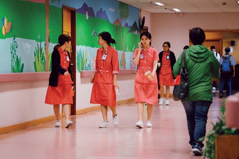 屯門醫院實習時數最多，每年平均500小時。
