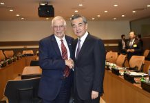 歐外長晤王毅談香港新疆 中方反對干涉內政