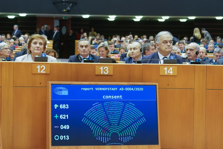 表決獲大比數通過。（EU Parliament Photo）