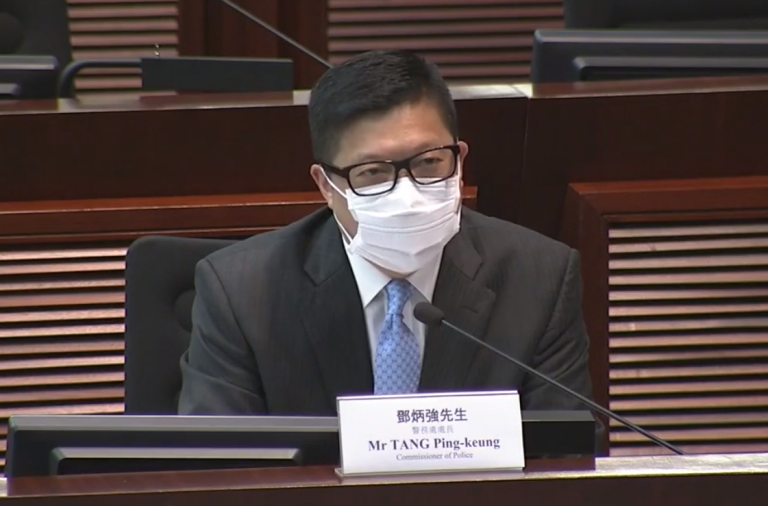 鄧炳強到立法會保安事務委員會報告2019年香港治安情況。（影片截圖）
