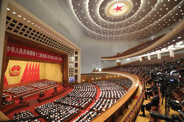 全國人大將審議完善有關香港選舉制度決定的草案。（中通社圖片）
