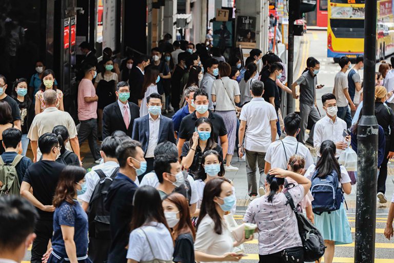 本港新增7,139宗新冠病毒確診，634宗為輸入個案，新增多13名患者死亡。
