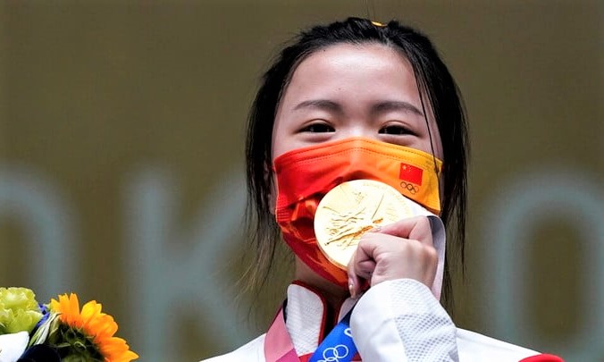 中國運動員楊倩，奪得東奧第一金。
