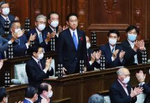 岸田文雄就任日本首相　揚言提振疫後經濟　習近平致電祝賀