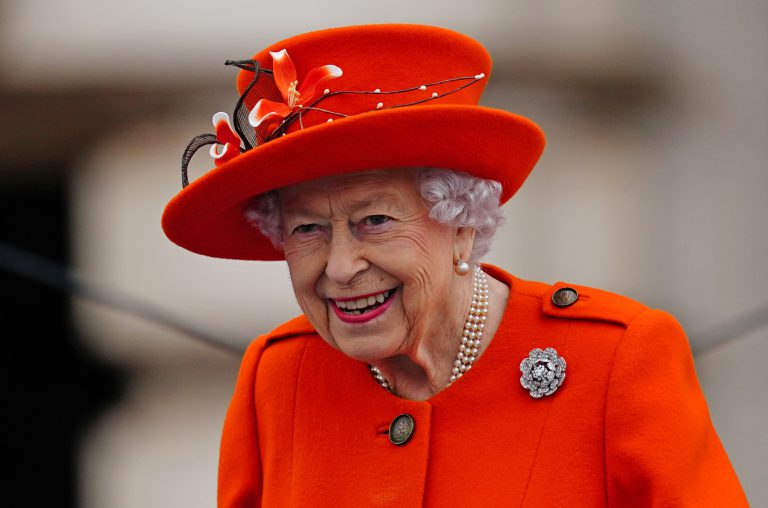 現年95歲英女王伊利沙伯二世確診新冠肺炎。﹙互聯網﹚