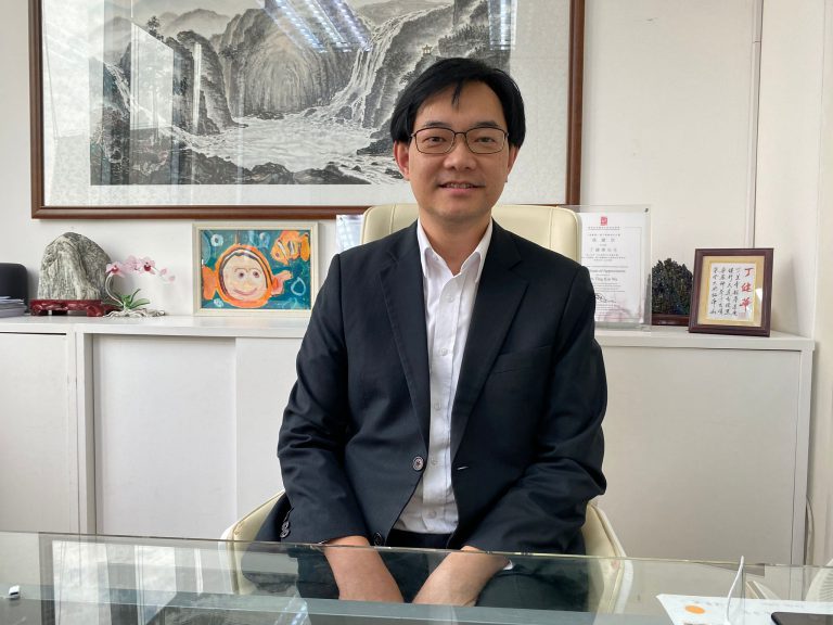 香港幼稚園專業交流協會主席丁健華已報名參選立法會選舉教育界議席。