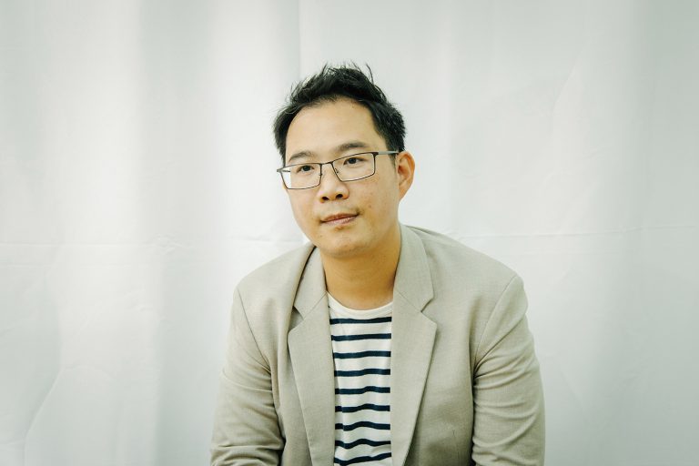 楊永杰在九龍中選區當選，成為「雙料議員」。