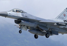 台灣通宵搜索墮海F-16V戰機　機師未尋獲