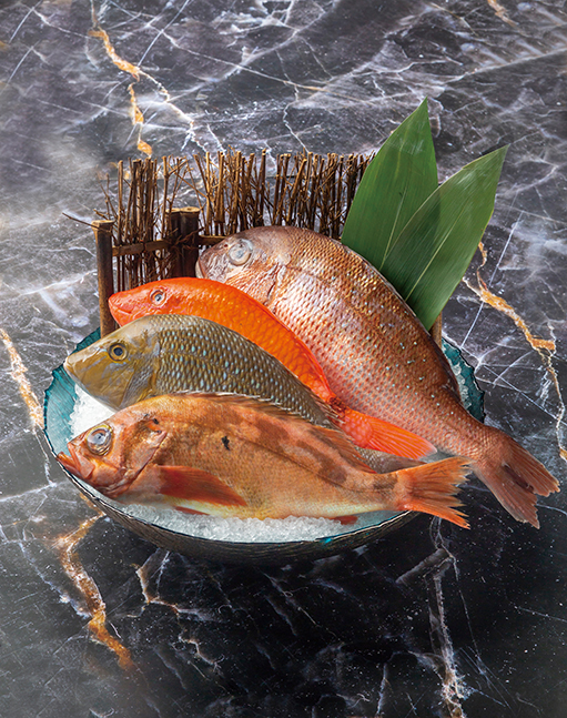 每天空運來自日本的魚類刺身都可以在放題內吃個痛快，放題限時150分鐘。