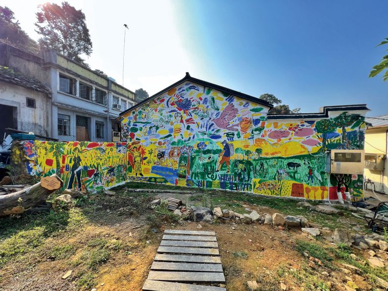 蛤塘村名為回憶的壁畫，寄意希望將昔日熱鬧光景再重現。
