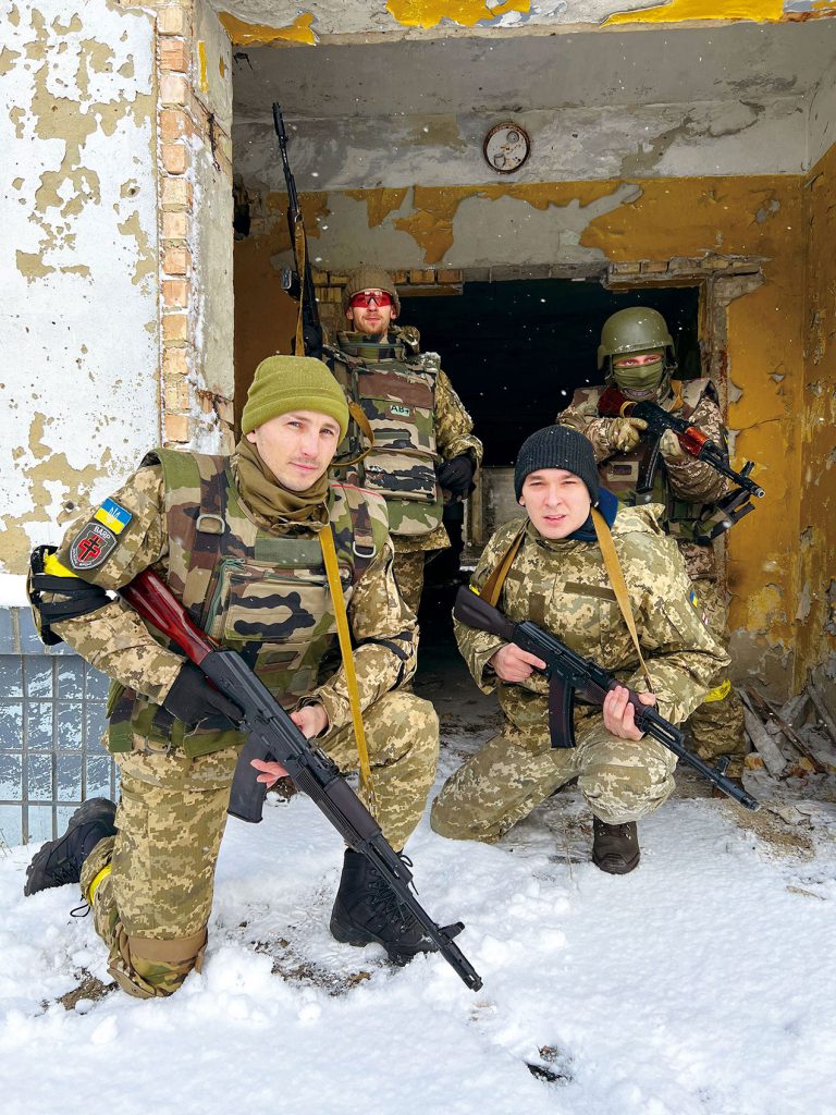 烏克蘭號召的國際軍團，成員多來自西方國家。