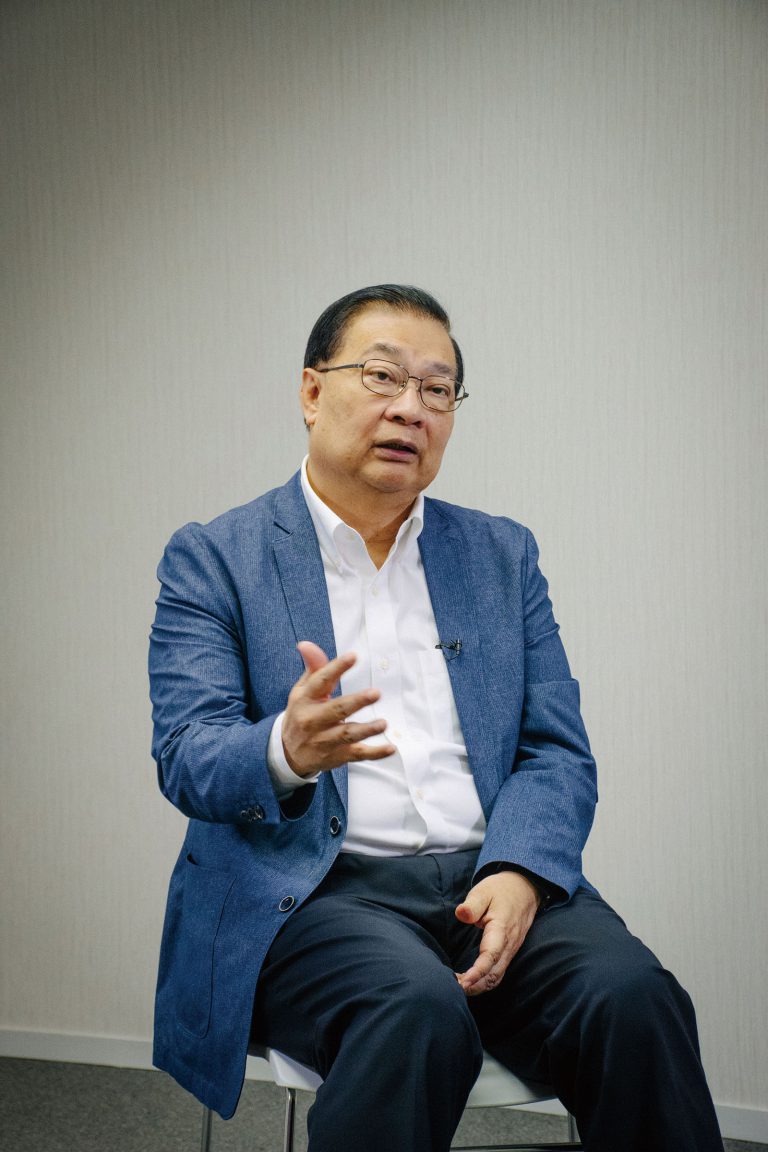 譚耀宗認為香港已重回健康發展的軌道。
