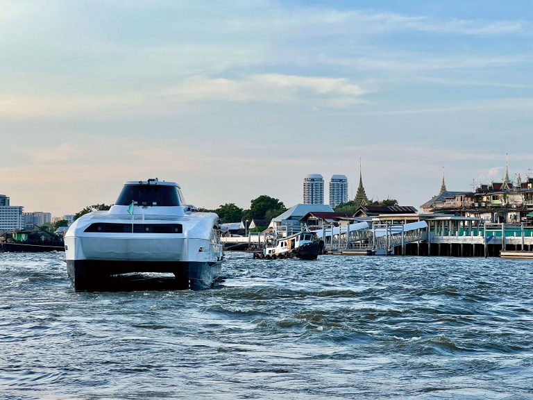 去年2月才開辦的MINE Smart Ferry渡輪，每程收費只是20泰銖。