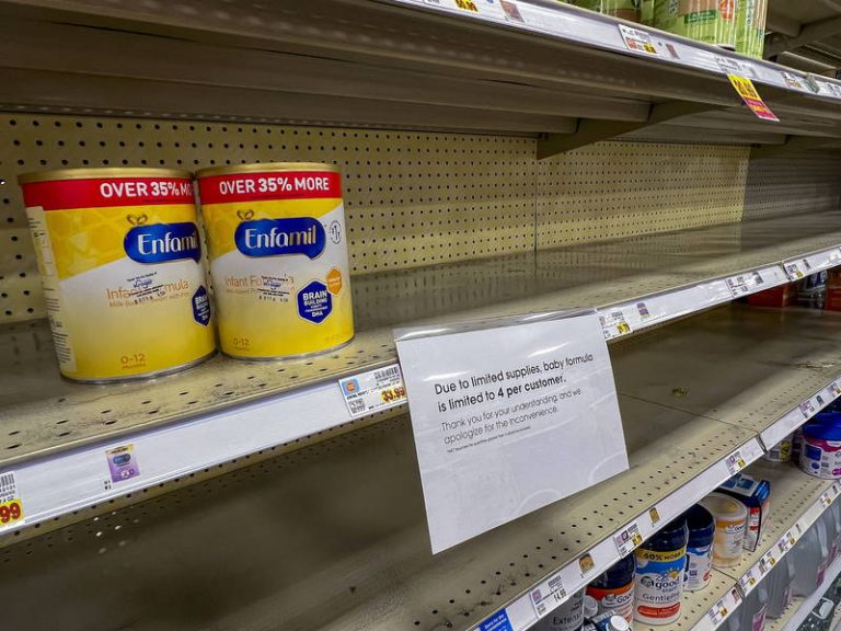 美國最近出現嬰兒奶粉短缺。