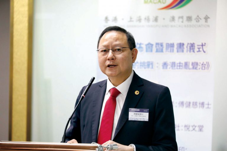 傅健慈教授支持香港大律師公會提出的「反對Tim Owen來香港」。