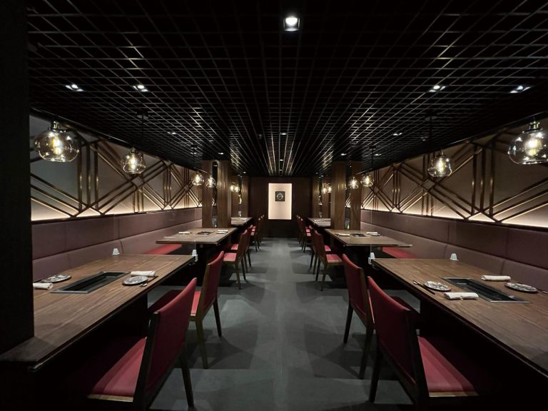 餐廳設計簡約富時代感，加上空間十足，坐得分外舒適。