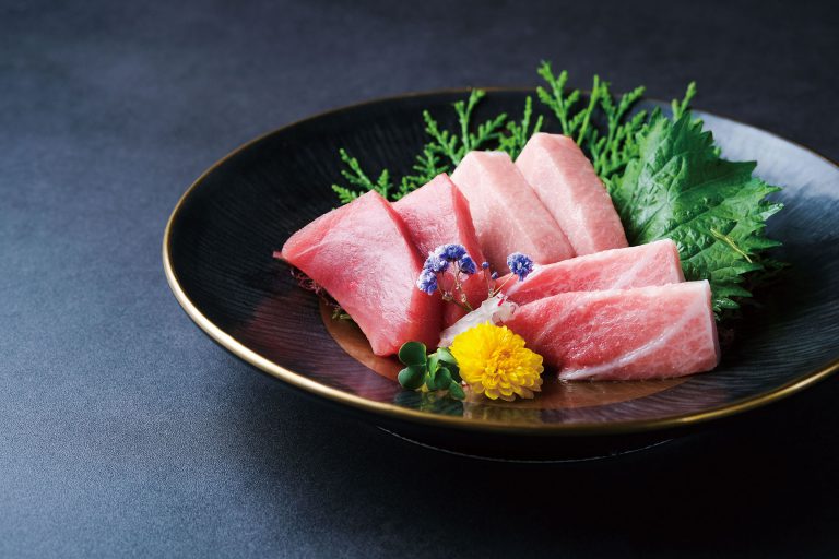 吃盡鮪魚之顛 $208：是店中招牌刺身盛合，可以吃到赤身、中拖羅和大拖羅。