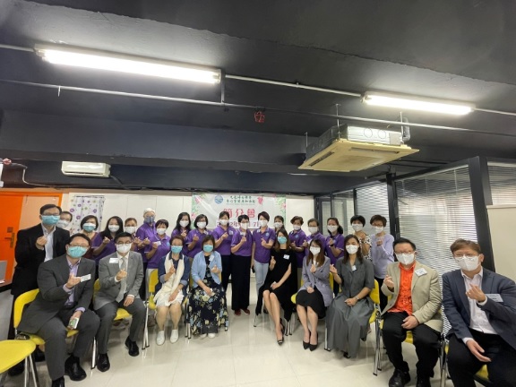 九龍婦女聯會「身心靈健康加油站」昨正式啟動服務。