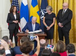 拜登簽批准書　美國同意芬蘭瑞典加入北約