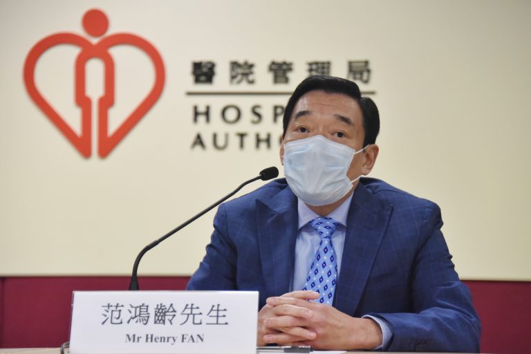 范鴻齡表示，將引入8名大灣區資深醫生到港，以有限度註冊方式在公立醫院服務。（中新社）