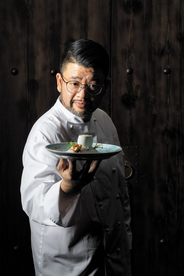 壹玖捌叁新任總廚李夢常師傅，擅長炮製中西合璧的菜餚，對食材要求極高。