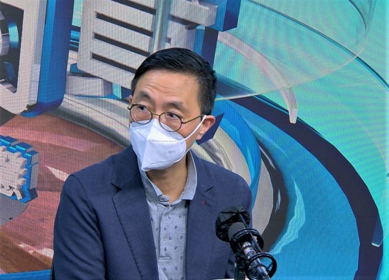 楊潤雄表示，海外運動員抵港後會接受閉環管理，相信感染風險較低。 