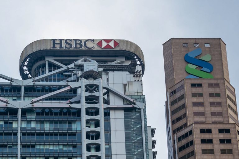 香港是國際金融中心，不少銀行俱立足於此。