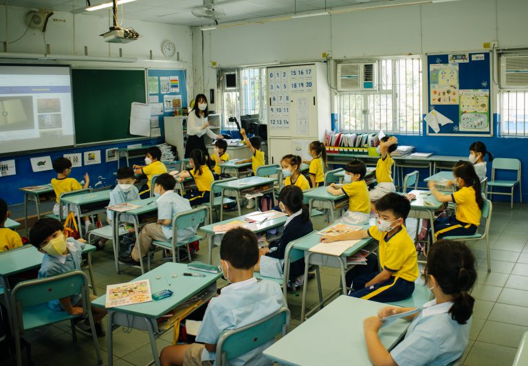 2023/24學年起新聘任教師必須通過《基本法及香港國安法》測試。