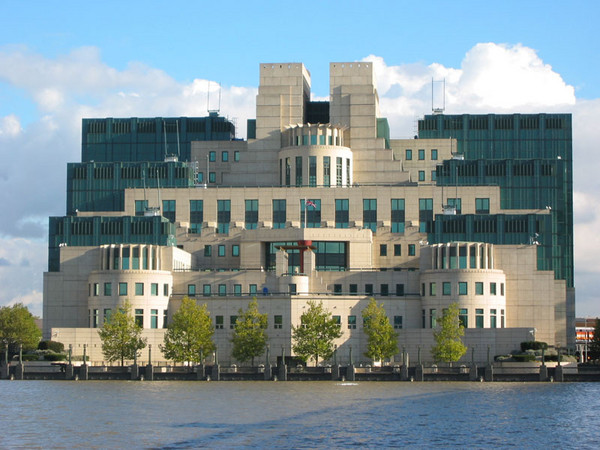 軍情五處是英國情報機構。