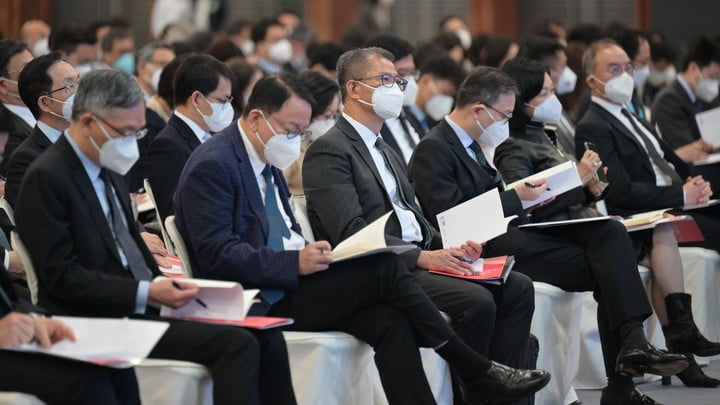 陳茂波在網誌上載出席二十大宣講會的照片。