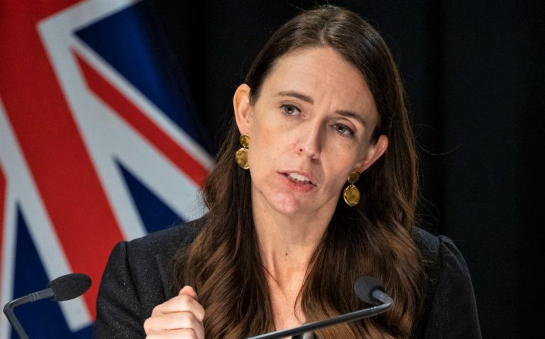 現任總理阿德恩日前表示，已無精力繼續領導新西蘭，決定不尋求連任。