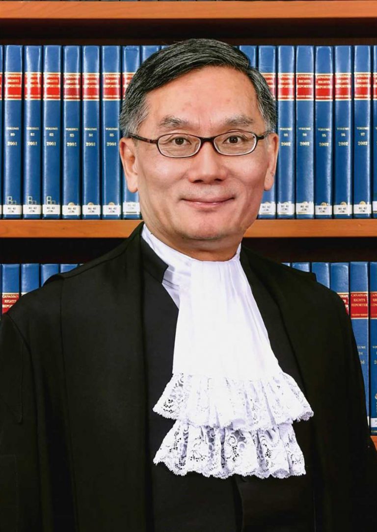 終審法院首席法官張舉能等五名終院法官，一致裁定蔡玉玲上訴得直。