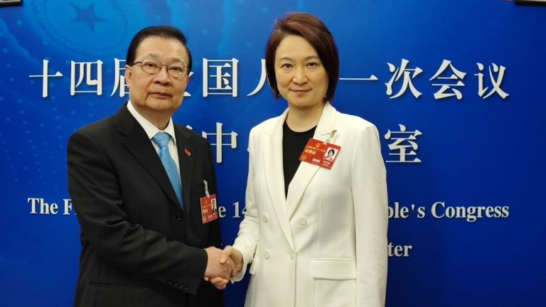 李慧琼感謝剛卸任全國人大常委譚耀宗對她的指導和支持。