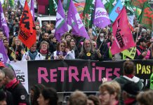 不滿強行通過反退休改革　法國發起全國罷工　350萬人參與示威172人被捕