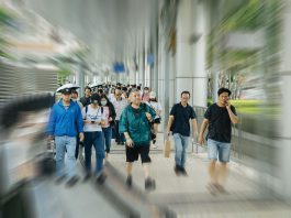 【澳門外勞】行路過珠海可以回家　只有兩個工種設限制　澳門通街外勞　香港不宜借鏡