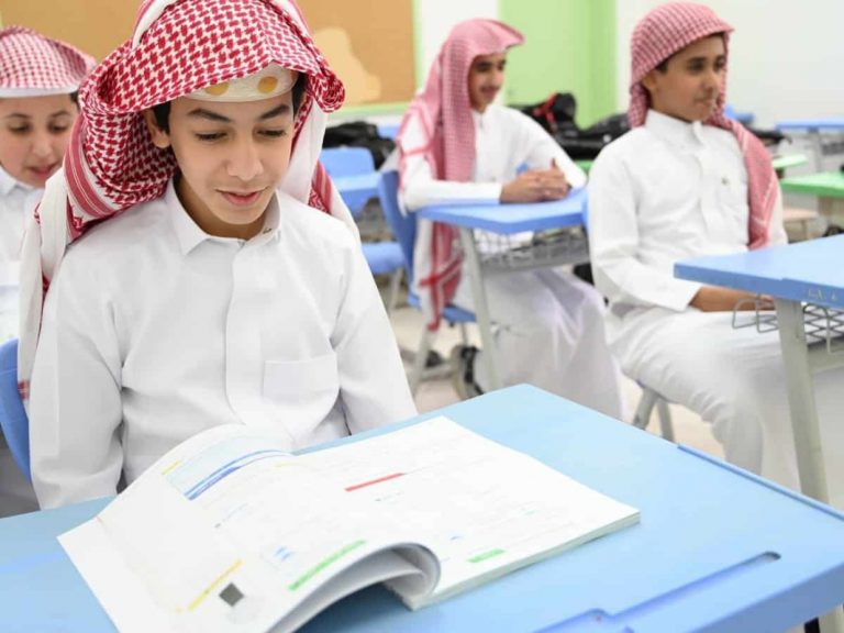沙特政府已將漢語作為第二官方外語納入學校課程。