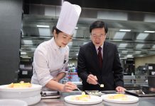 【施政報告】李家超訪國際廚藝學院　鼓勵學員「行行出狀元」　望廚藝文化承傳下去