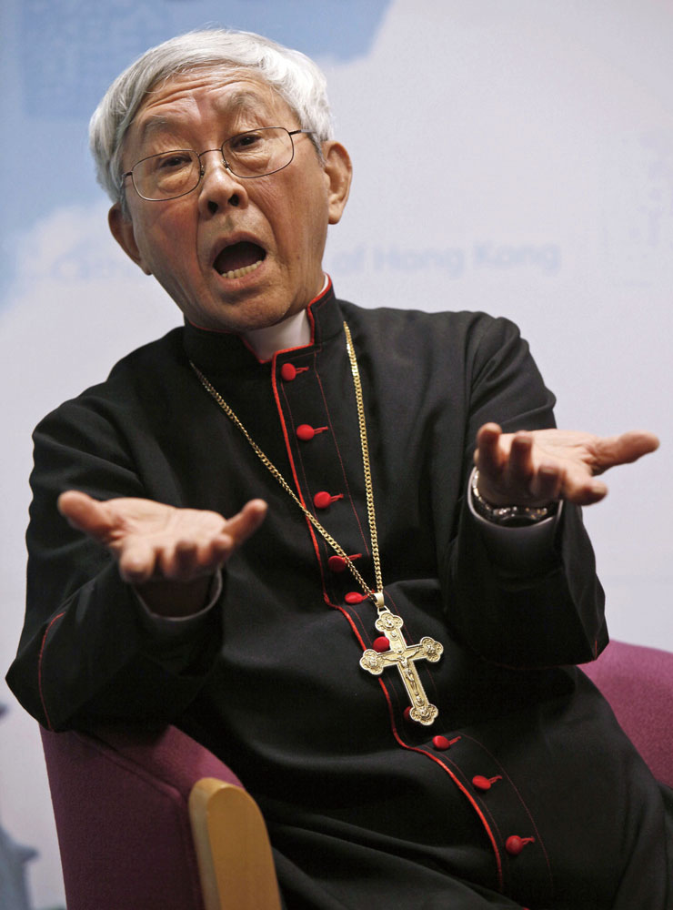 天主教香港教區榮休主教陳日君作為宗教領袖，卻高度參與政治活動。