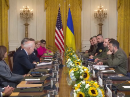 拜登白宮晤澤連斯基　宣布向烏克蘭提供3.25億美元軍事援助
