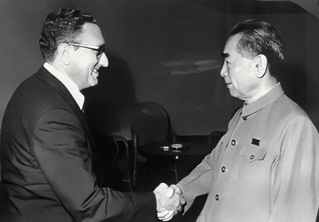 1971年7月，作為美國總統尼克遜特使的基辛格秘密訪華，與時任中國國務院總理周恩來會談。