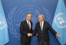 會晤聯合國秘書長古特雷斯　王毅闡述中方立場：決不能讓加沙戰火重燃