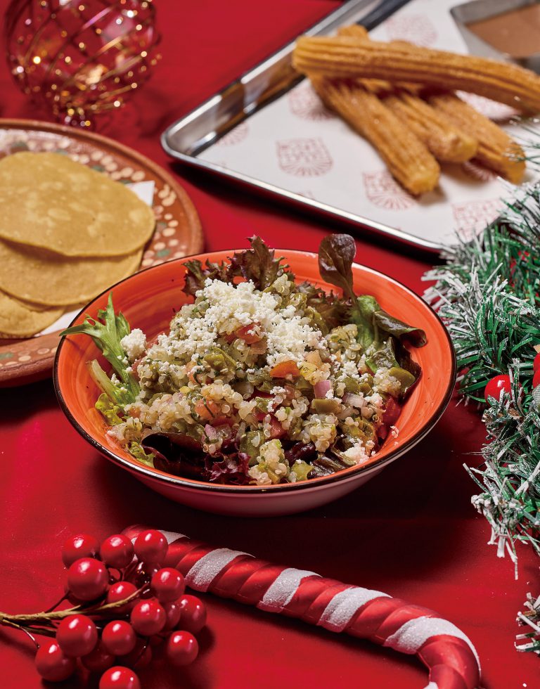 墨西哥式傳統沙律（套餐）
開胃前菜，主要以藜麥、番茄、紅洋葱及新鮮沙律菜組合而成。