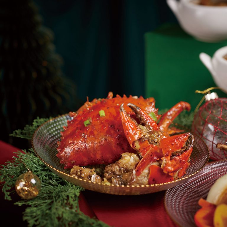 星洲胡椒炒蟹
生劏原隻肉蟹加入傳統星洲胡椒及香料生炒而成，保留蟹肉最佳鮮味。