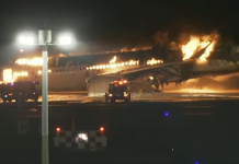 東京羽田機場日航飛機起火　機上379名機組人員與乘客人已全部撤離