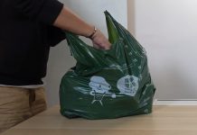 網傳指定垃圾袋易爛環保署斥屬詆毀污衊　環保署上載片段親證能載8.5公斤物品
