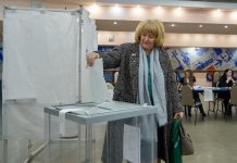 俄羅斯總統選舉正式投票開始舉行　普京等四人參選