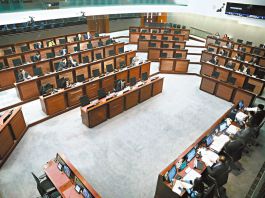 【23條立法】內委會接納鄧炳強請求　豁免恢復二讀辯論預告期　