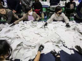 南韓國會選舉在野黨壓倒性勝利　尹錫悅面臨「政治跛腳」