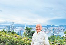 「新興市場之父」麥樸思：香港有排未玩完